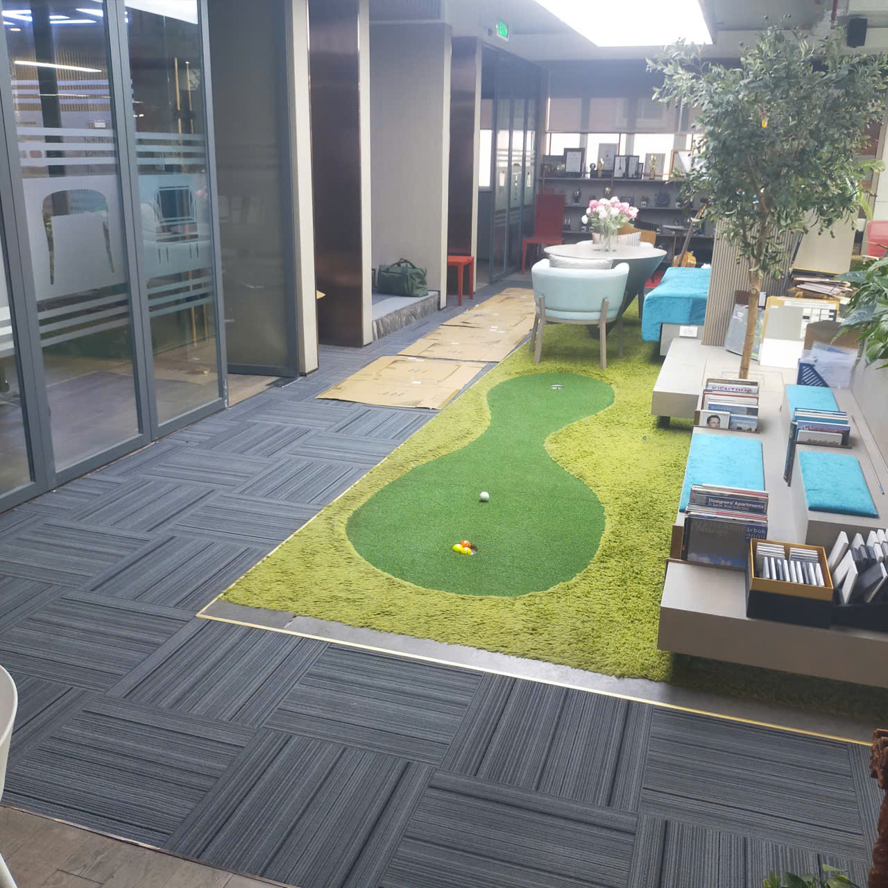 Công trình Thảm văn phòng Artline Carpet Tile – Roma01B 1